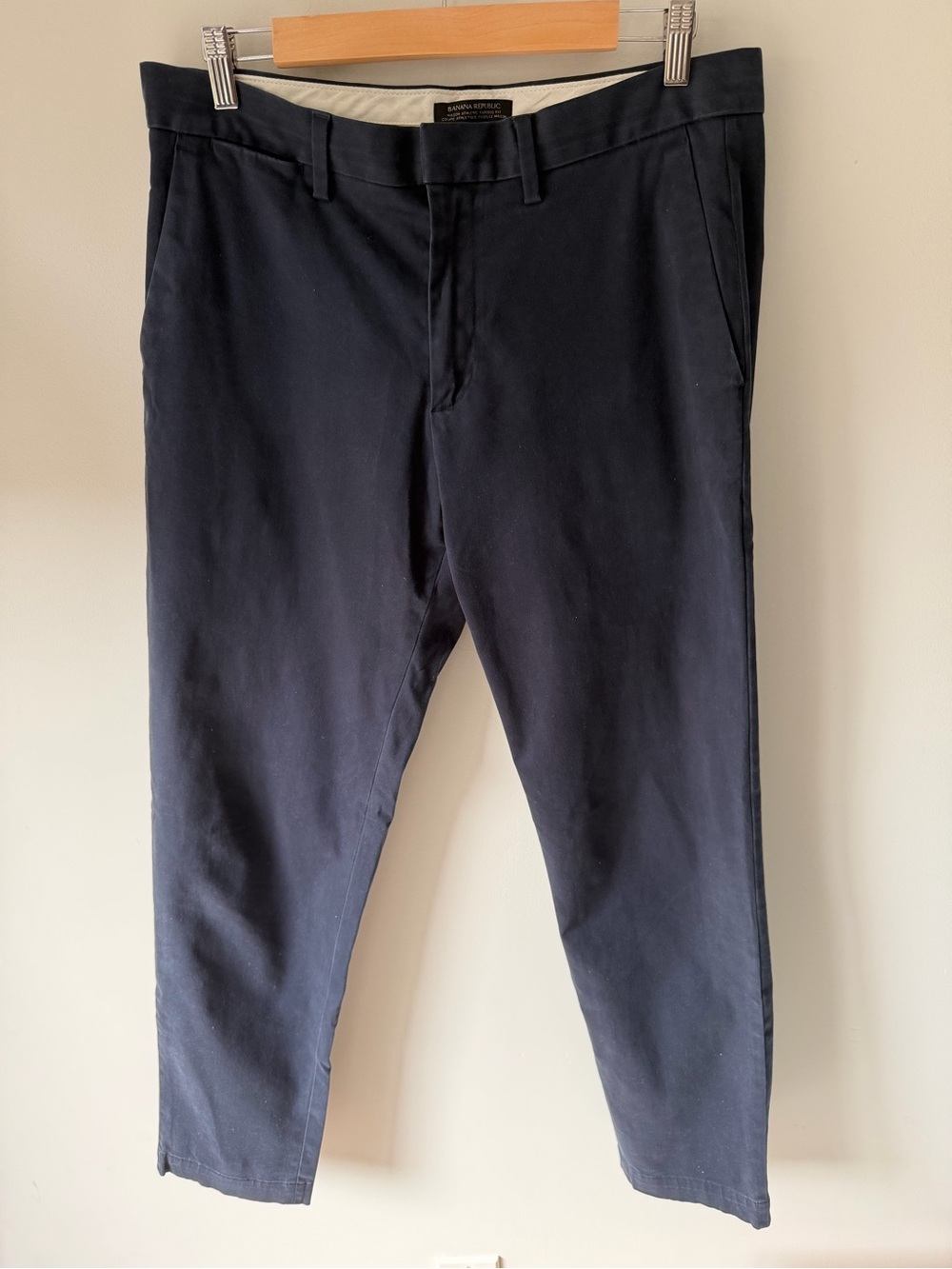 Banana Republic Tapered Fit Chinos, 33x34, Navy